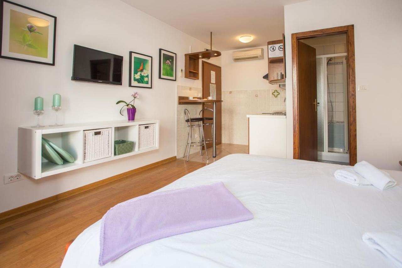 Studio Bel Porec Luaran gambar
