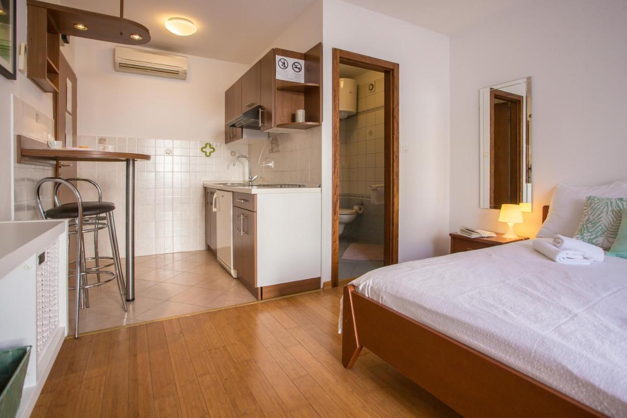 Studio Bel Porec Luaran gambar