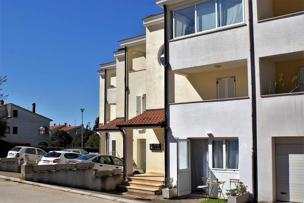 Studio Bel Porec Luaran gambar